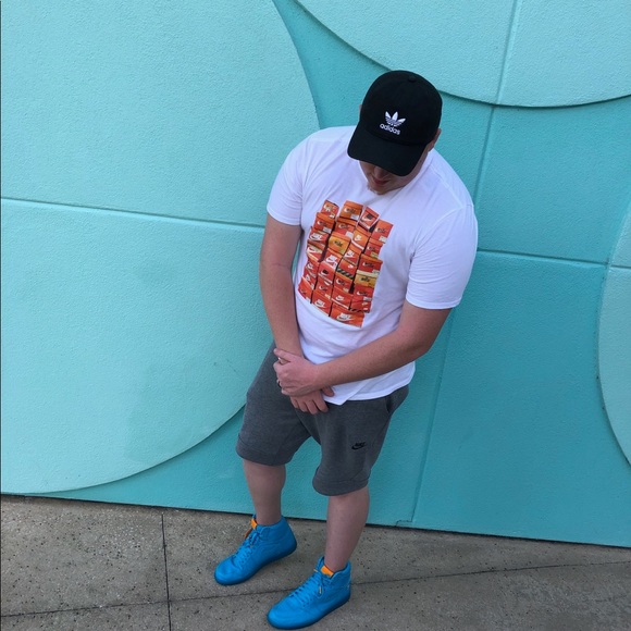 Meet your Posher, Dusty - Picture 1 of 1